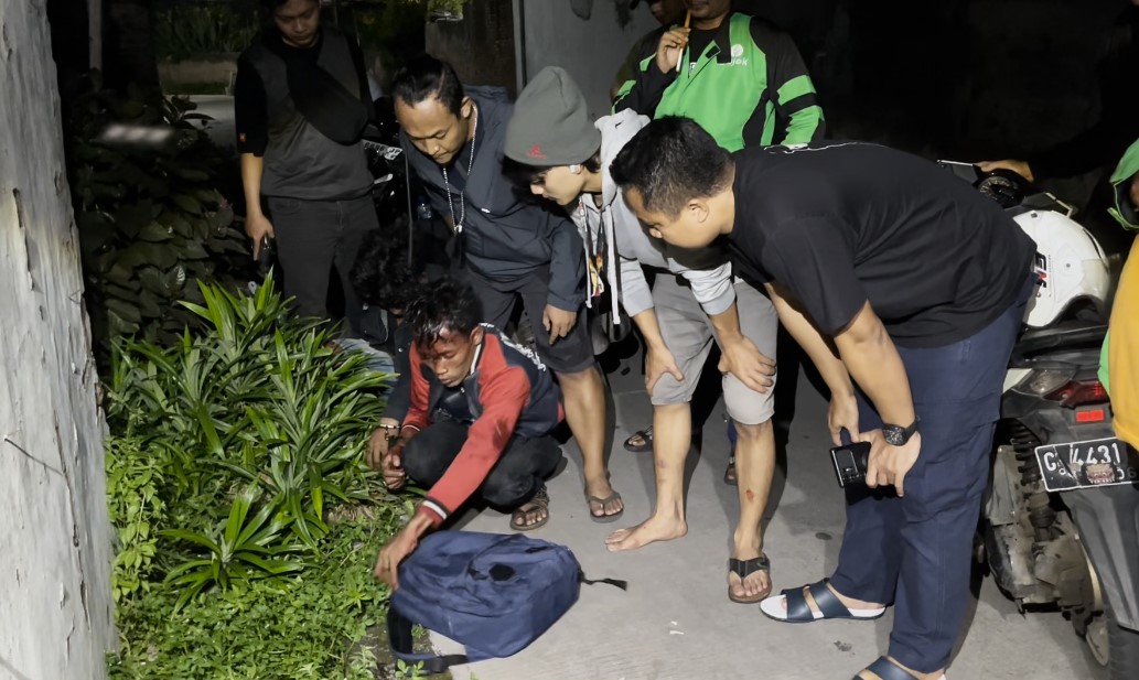 Drama Penggerebekan Narkoba di Pekalongan, Polisi Sita 3 Kg Ganja dan Sabu  