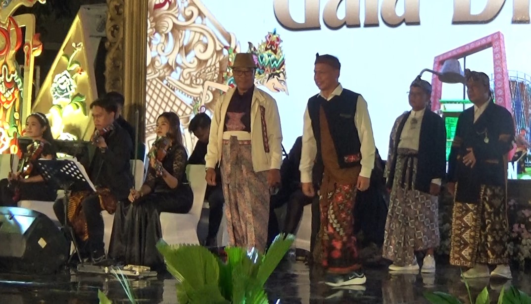 Gala Dinner Rakerkomwil III Apeksi 2025 Ajang Promosi Batik dan Makanan Khas Pekalongan