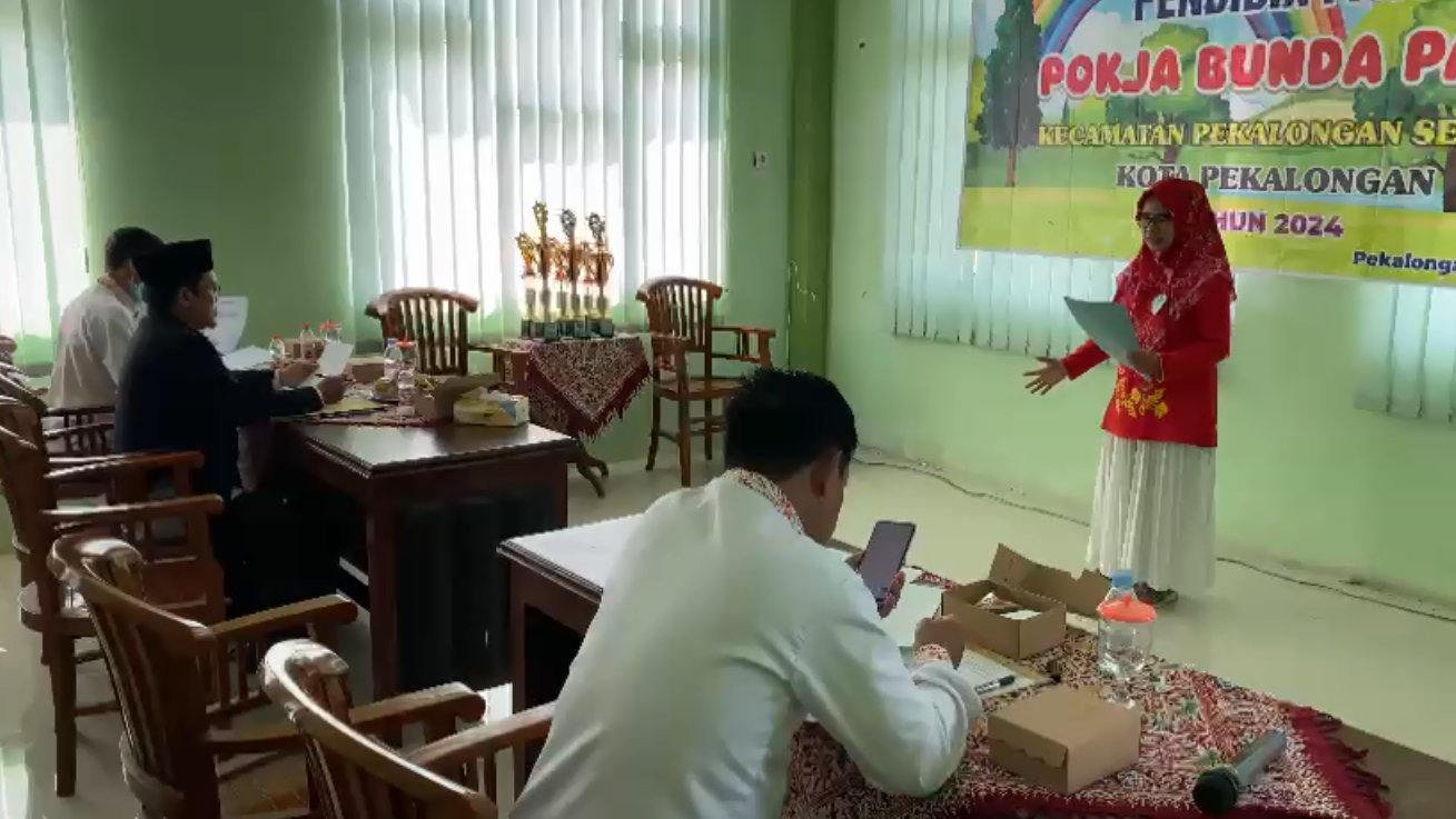 Lomba Cipta Baca Puisi Guru PAUD, Genjot Kualitas Pendidik di Kecamatan Pekalongan Selatan 