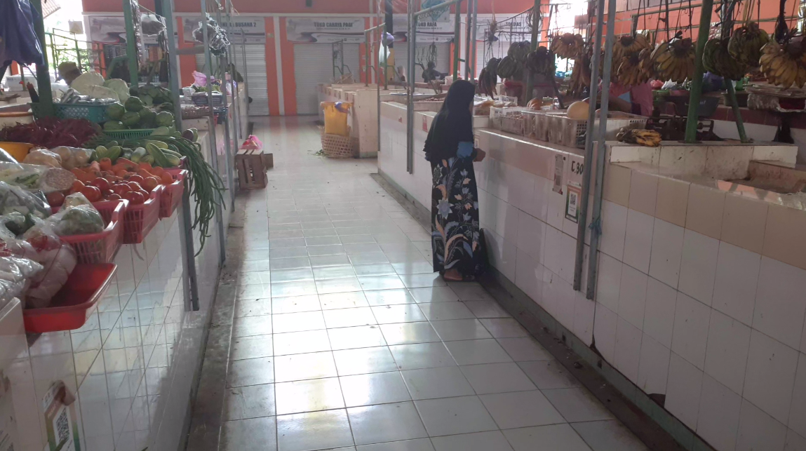 Pasar Podosugih Sepi Pembeli, Daya Beli Masyarakat Turun.