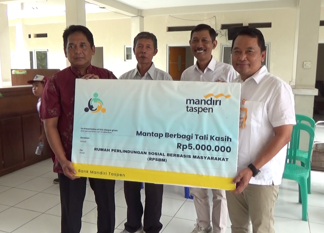 Bank Mandiri Taspen Cabang Pekalongan Gelar Program Berbagi Tali Kasih, Salurkan Bantuan ke RPSBM