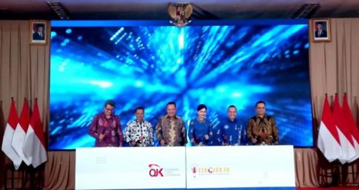 OJK Luncurkan Bulan Literasi Keuangan 2025 Bersama Komisi XI DPR RI dan BNI 