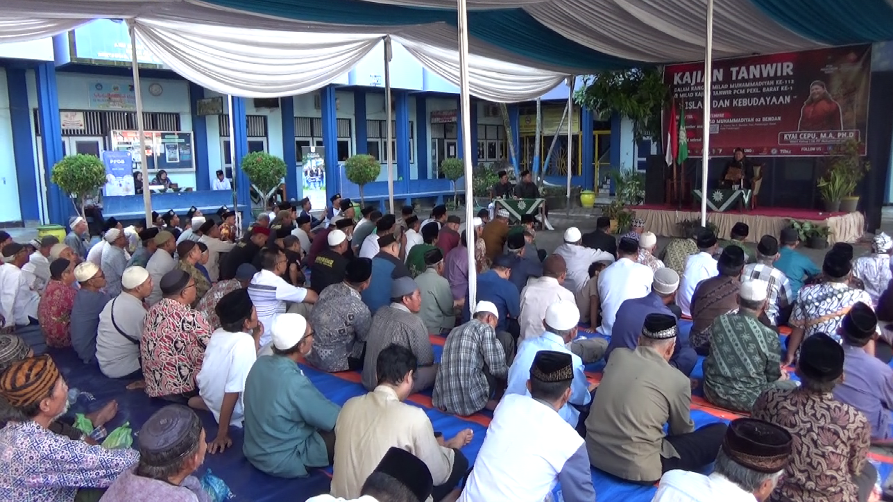 PCM Pekalongan Barat gelar Kajian Tanwir dengan tema "Islam dan Kebudayaan".