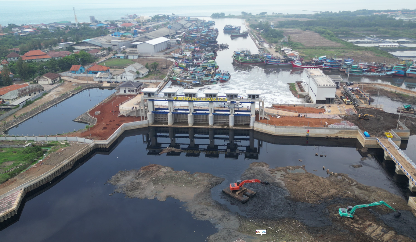 BBWS dan Pemkot Pekalongan Uji Coba Operasional Bendung Gerak