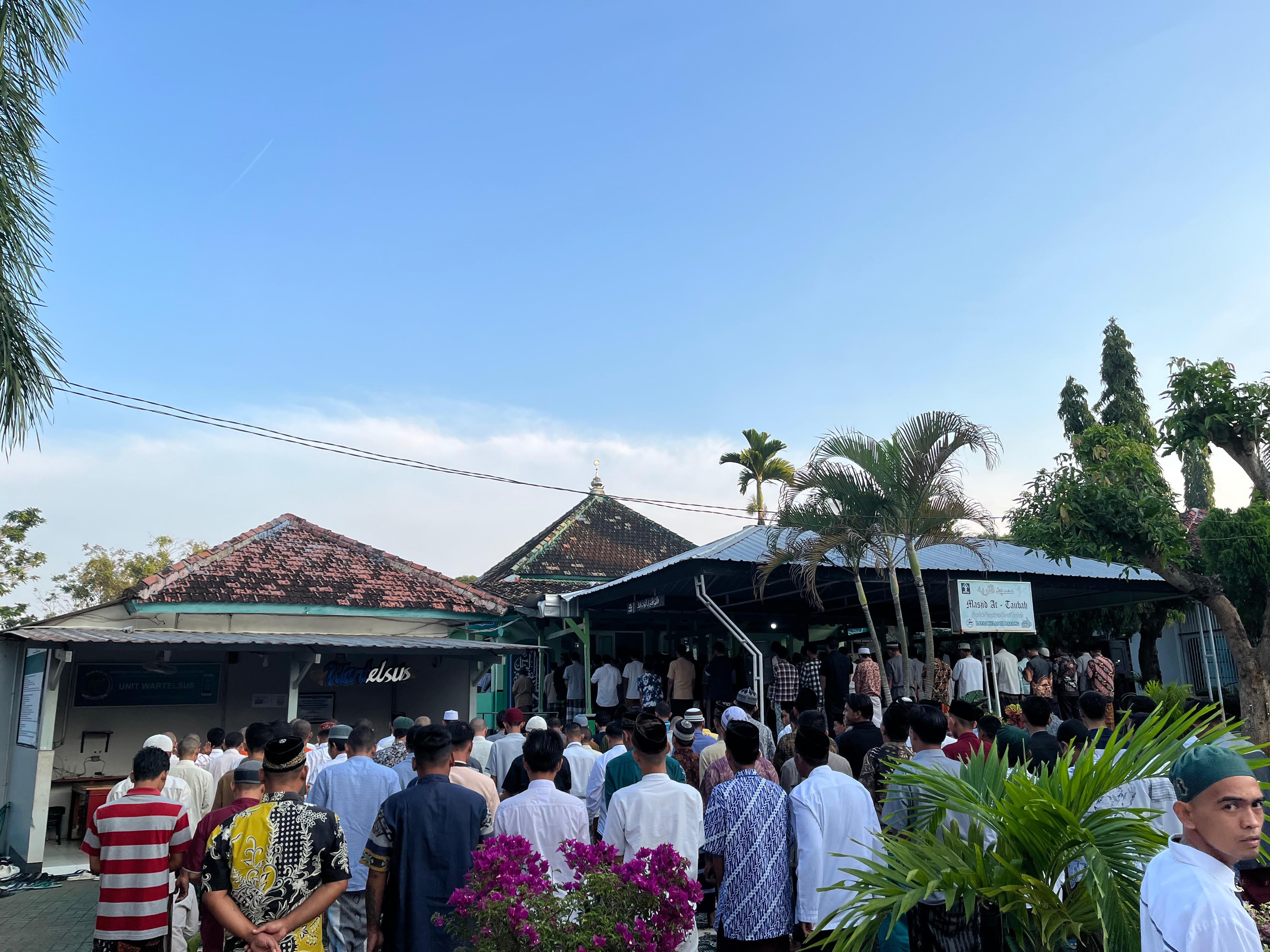 Rayakan Idul Adha, Lapas Batang Gelar Sholat Id dan Pemotongan Hewan Qurban Bersama Warga Binaan