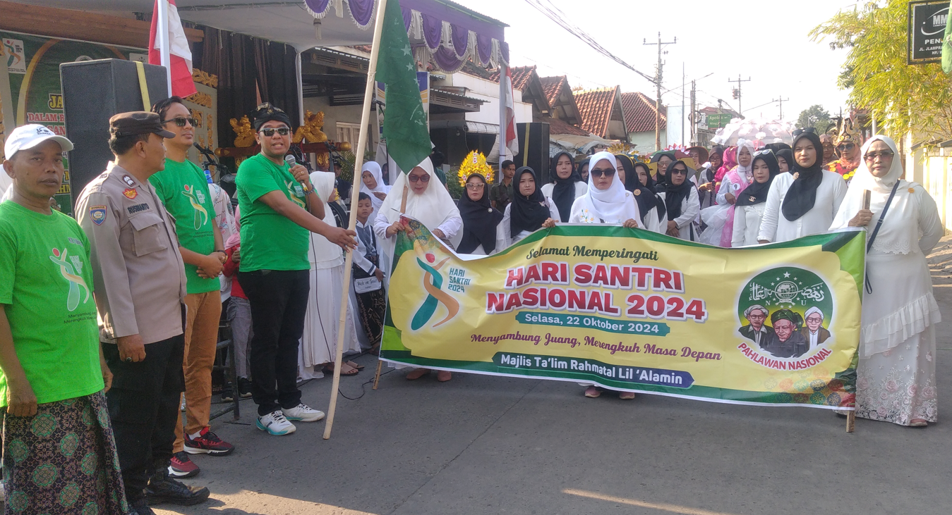 Ribuan Warga Krapyak Meriyahkan Jalan Sehat Peringati Hari Santri