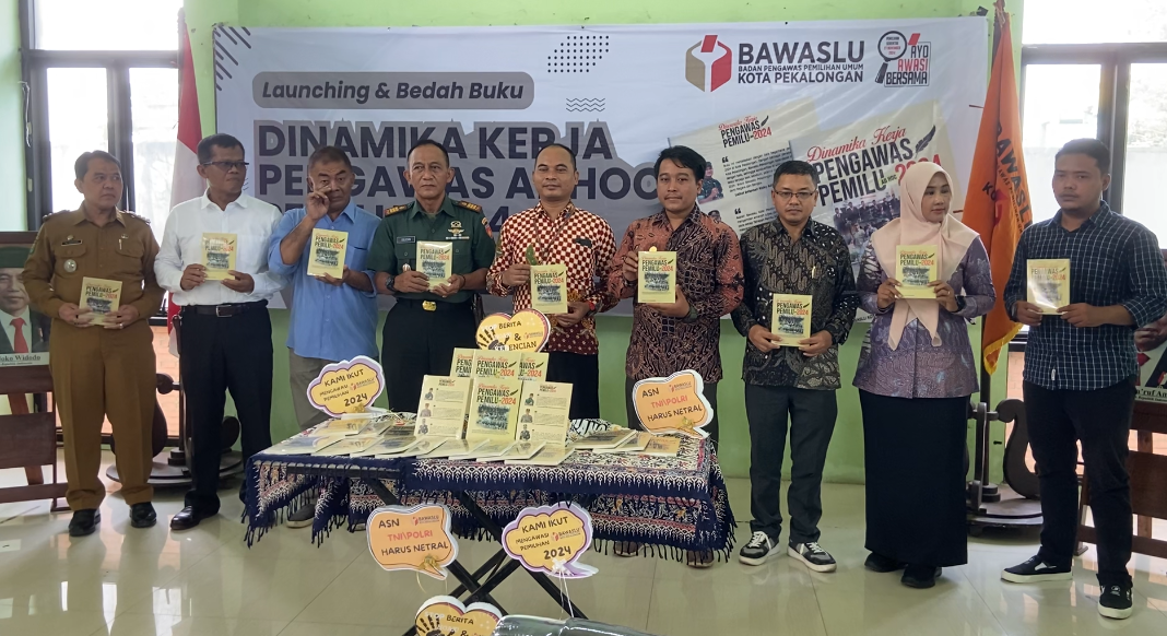 Bawaslu Kota Batik, Luncurkan Buku 