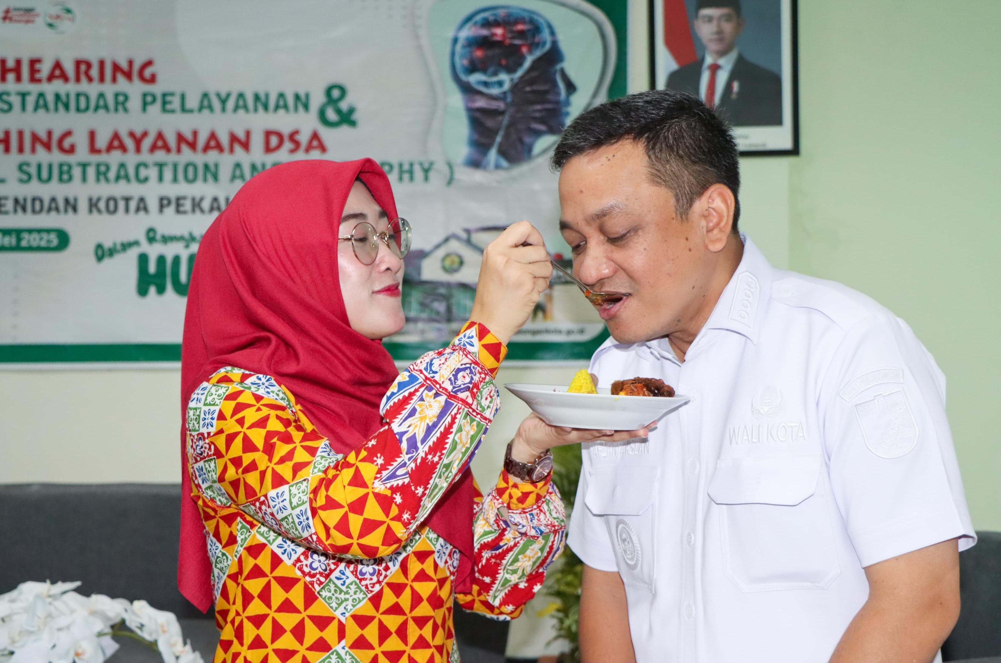 21 Tahun Pernikahan, Aaf - Inggit Beri Teladan Harmonis Keluarga Muda