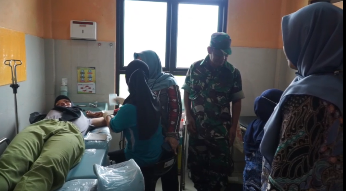 Kodim Pekalongan Bersama Dinkes Gelar Pelayanan KB Gratis