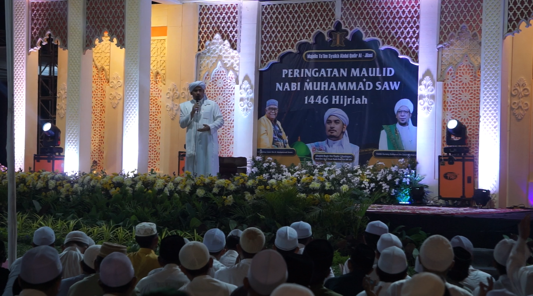 Ribuan Jamaah Hadiri Maulid Akbar Di Majelis Ta