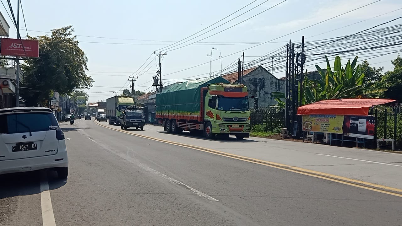 Pembatasan Truk Sumbu 3 Tuai Protes APTRINDO, Rizal Bawazier Tanggapi Tegas Utamakan Keselamatan