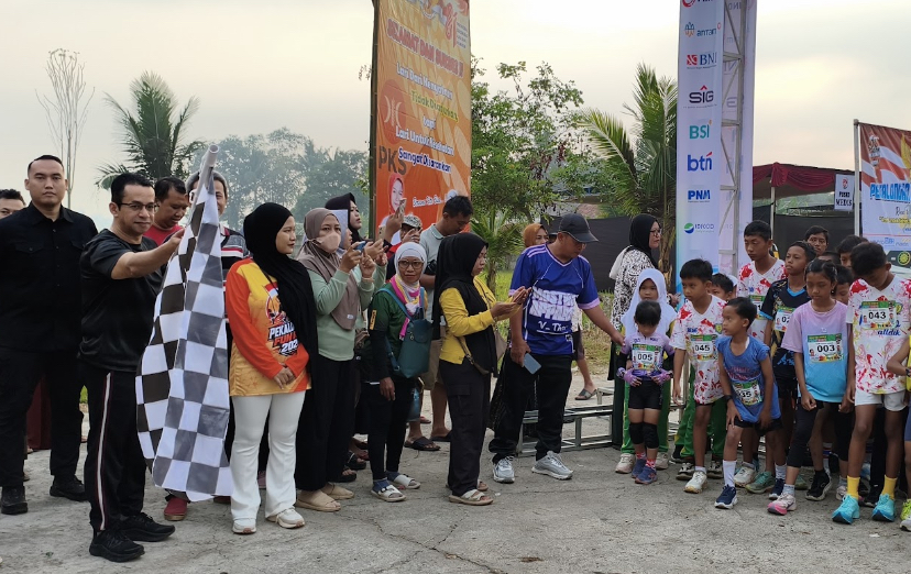 Jaga Kebersamaan dan Hidup Sehat, Pesan Rizal Bawazier di Tengah Antusias Tinggi Ribuan Peserta Jalan Sehat