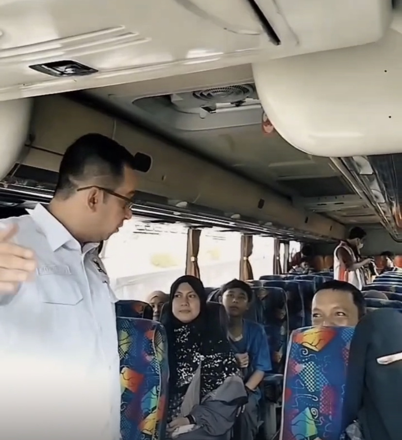 Ratusan Warga Pemalang, Pekalongan dan Batang Ikut Mudik Gratis Bareng Rizal Bawazier