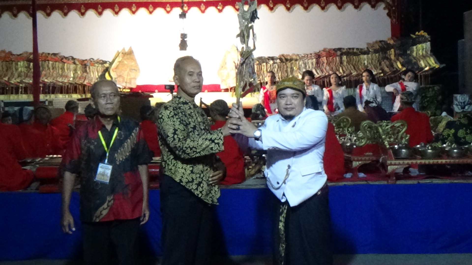 Pagelaran Wayang Kulit Meriahkan Hari Wayang Nasional di Slamaran