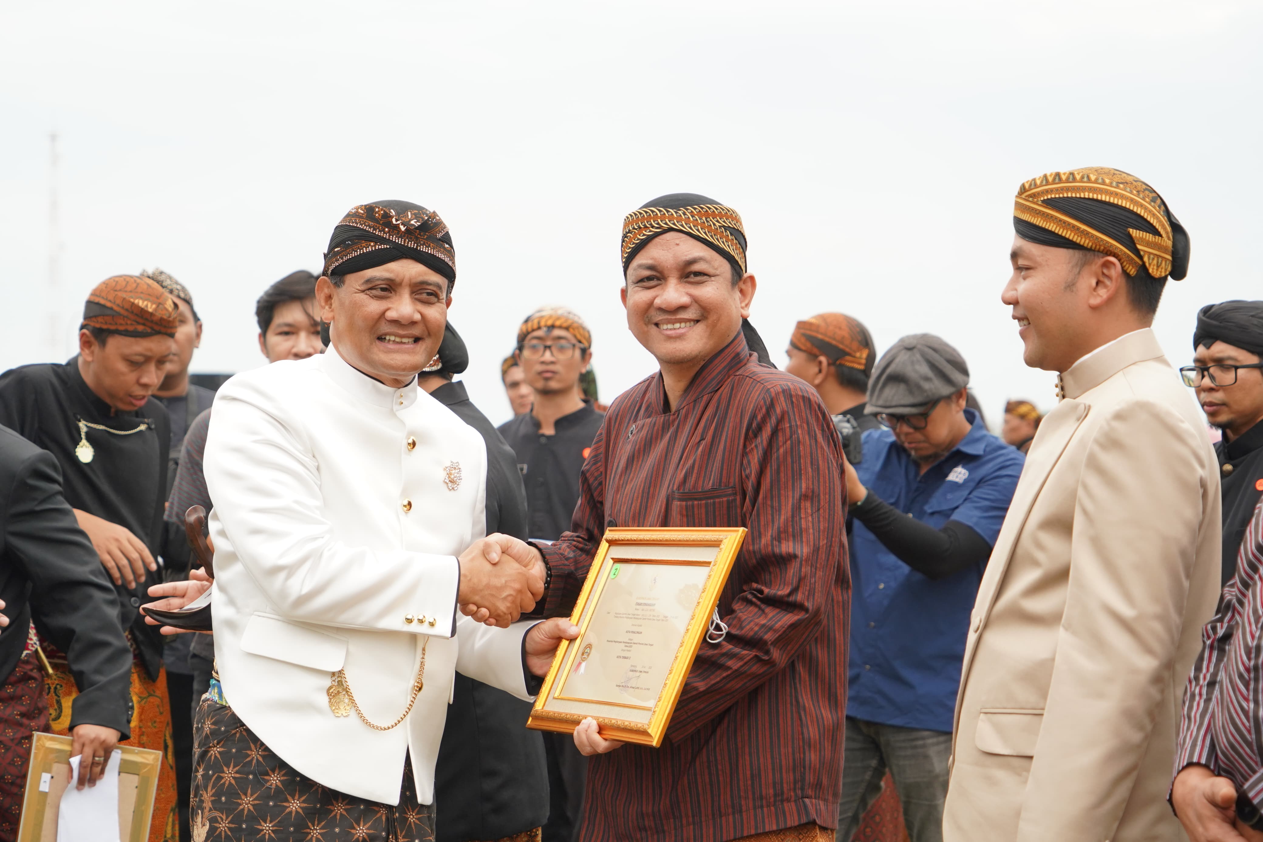 Kota Pekalongan Raih Penghargaan Pembangunan Daerah Tingkat Provinsi Jawa Tengah