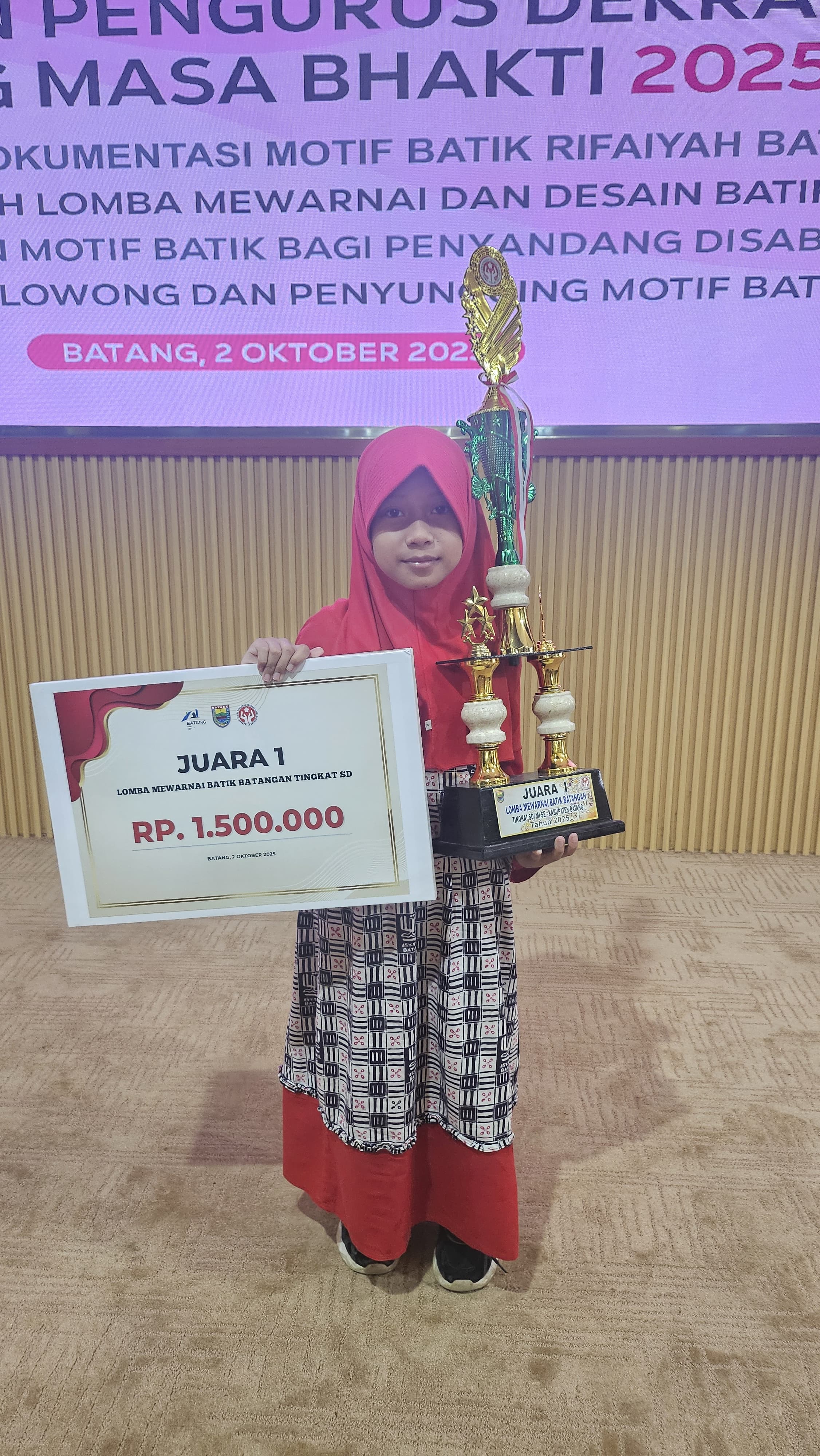 Chelsea Syakila Rihana Raih Juara 1 Lomba Mewarnai Batik Batangan Tingkat SD se-Kabupaten Batang