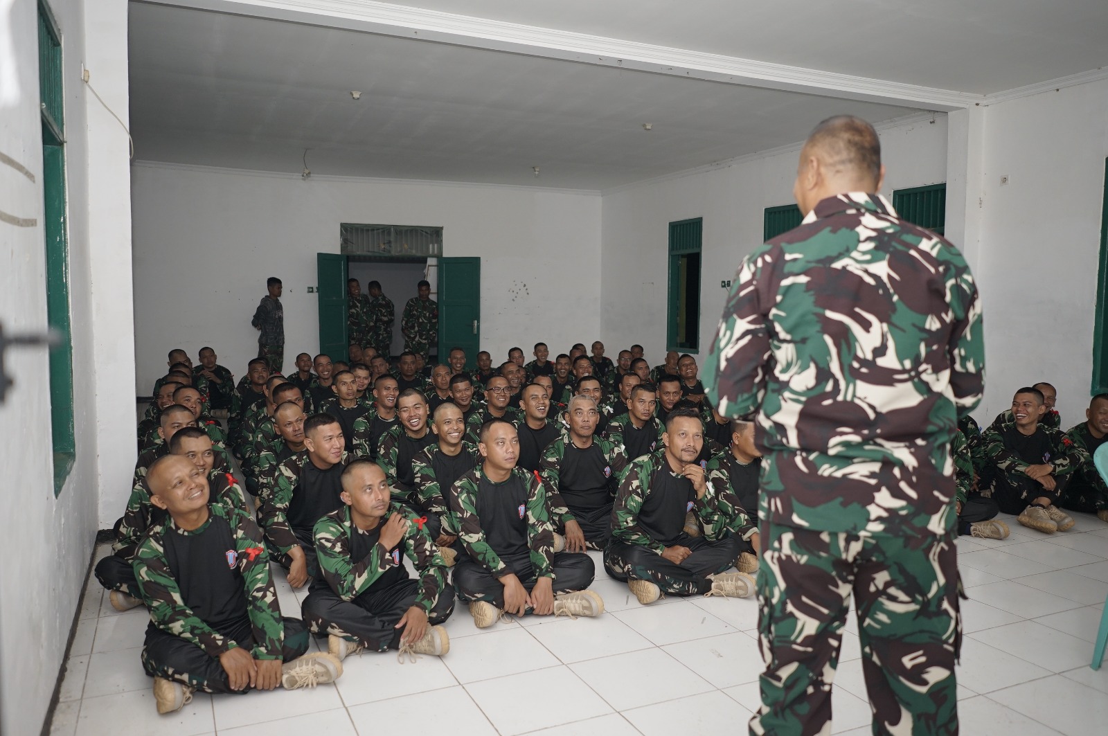 Tingkatkan Kualitas Layanan PLN Untuk Rakyat, Tim Yantek PLN UP3 Pekalongan Ikuti Pelatihan Kesamaptaan