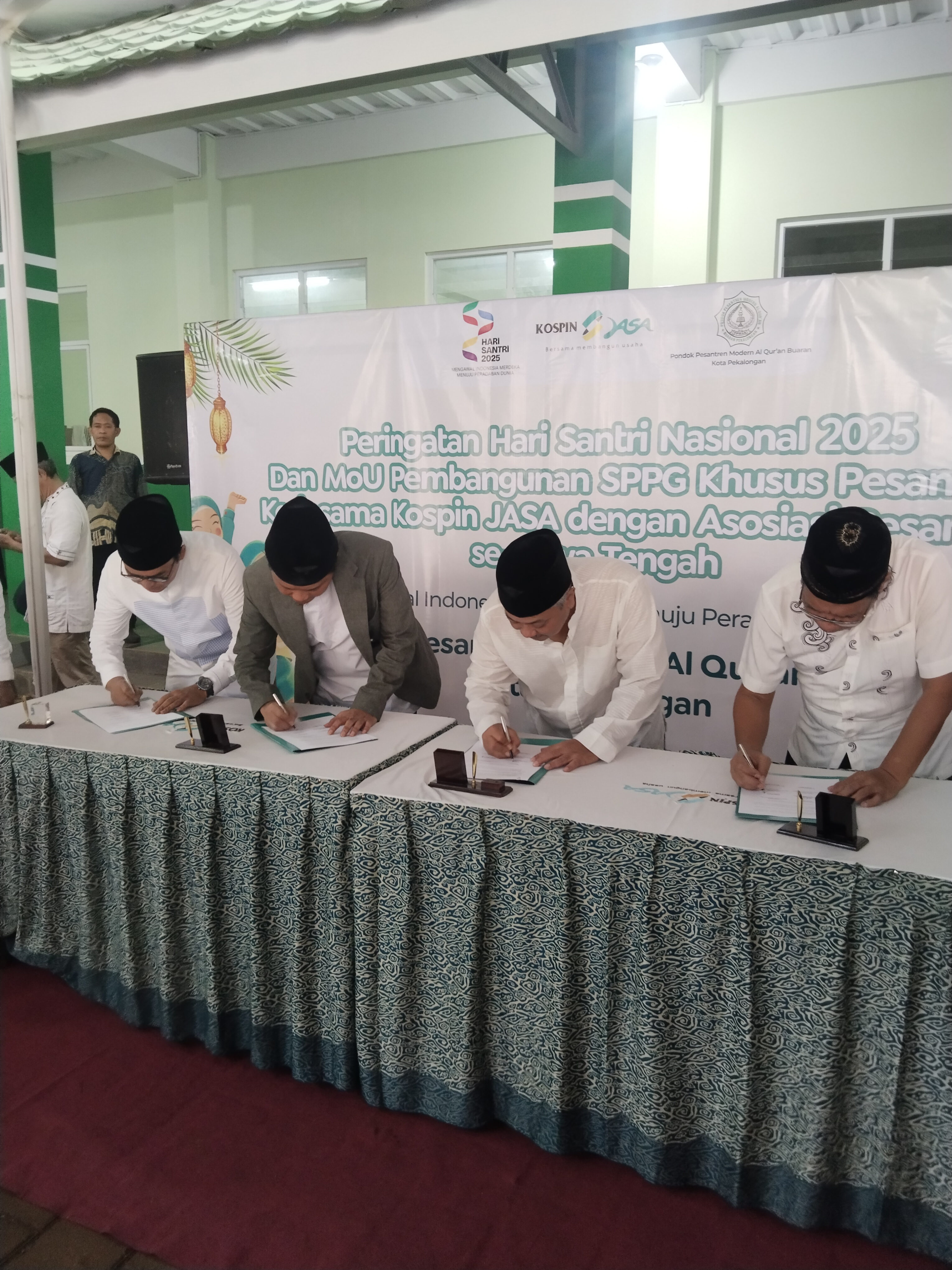Kospin Jasa dan PIP Kolaborasi dengan Pesantren Bangun 122 SPPG di Jateng