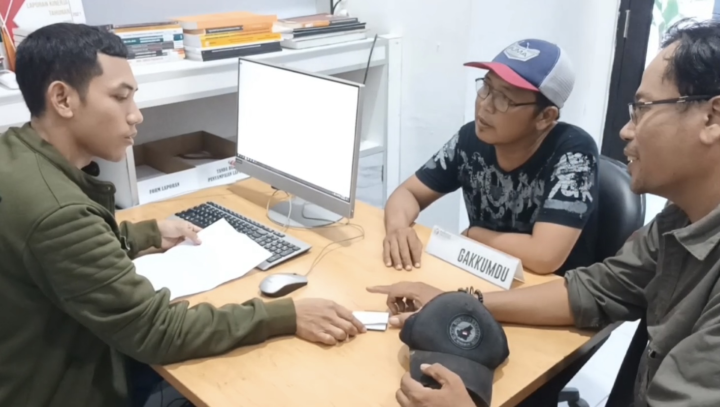 Relawan Perkasa Resmi Laporkan ke Bawaslu, Buntut Konsolidasi Paguyuban Kades se-Kabupaten Pemalang.