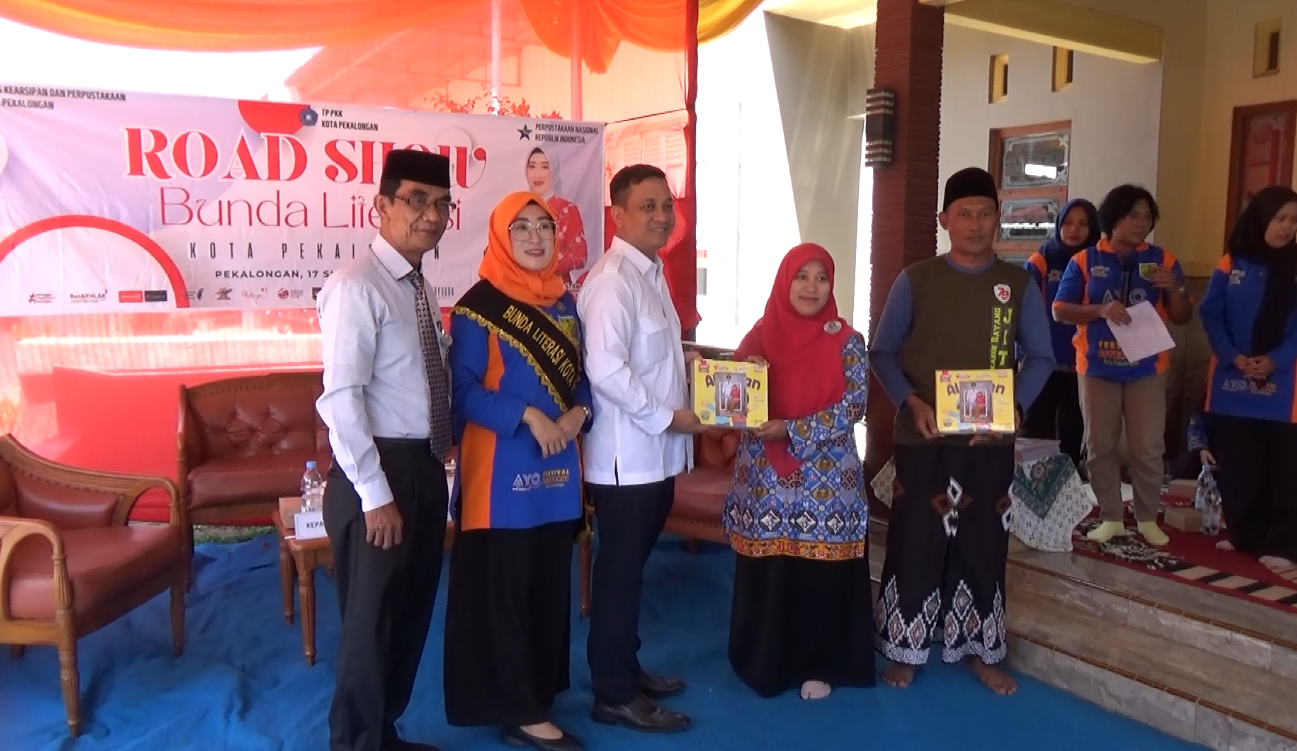 Kegiatan Membaca di Lingkungan Keluarga, Dorong Ketrampilan Komunikasi Anak 