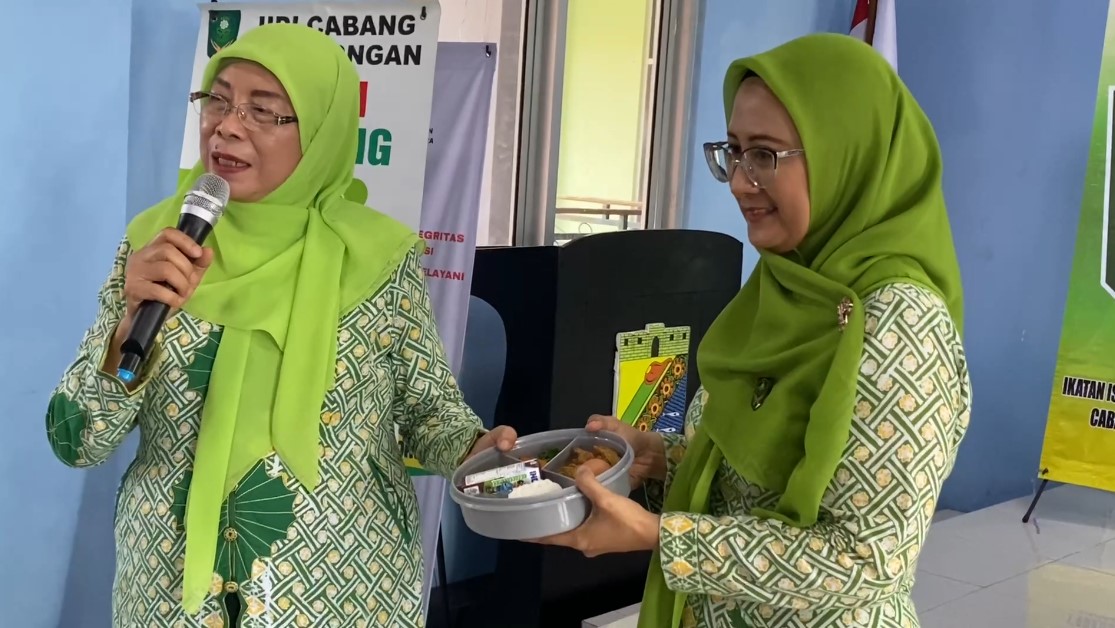 IIDI Pekalongan Edukasi Stunting dan Isi Piringku