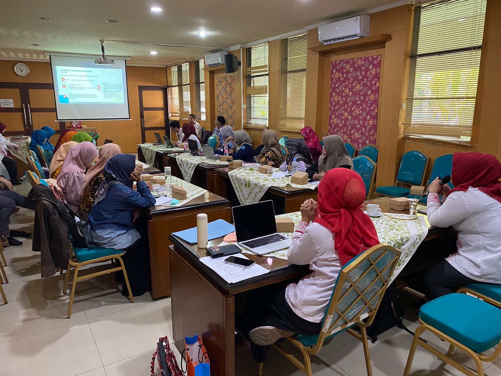 Dongkrak Ekonomi Keluarga, UPPKA Didorong Kantongi Izin Usaha dan Sertifikasi Halal