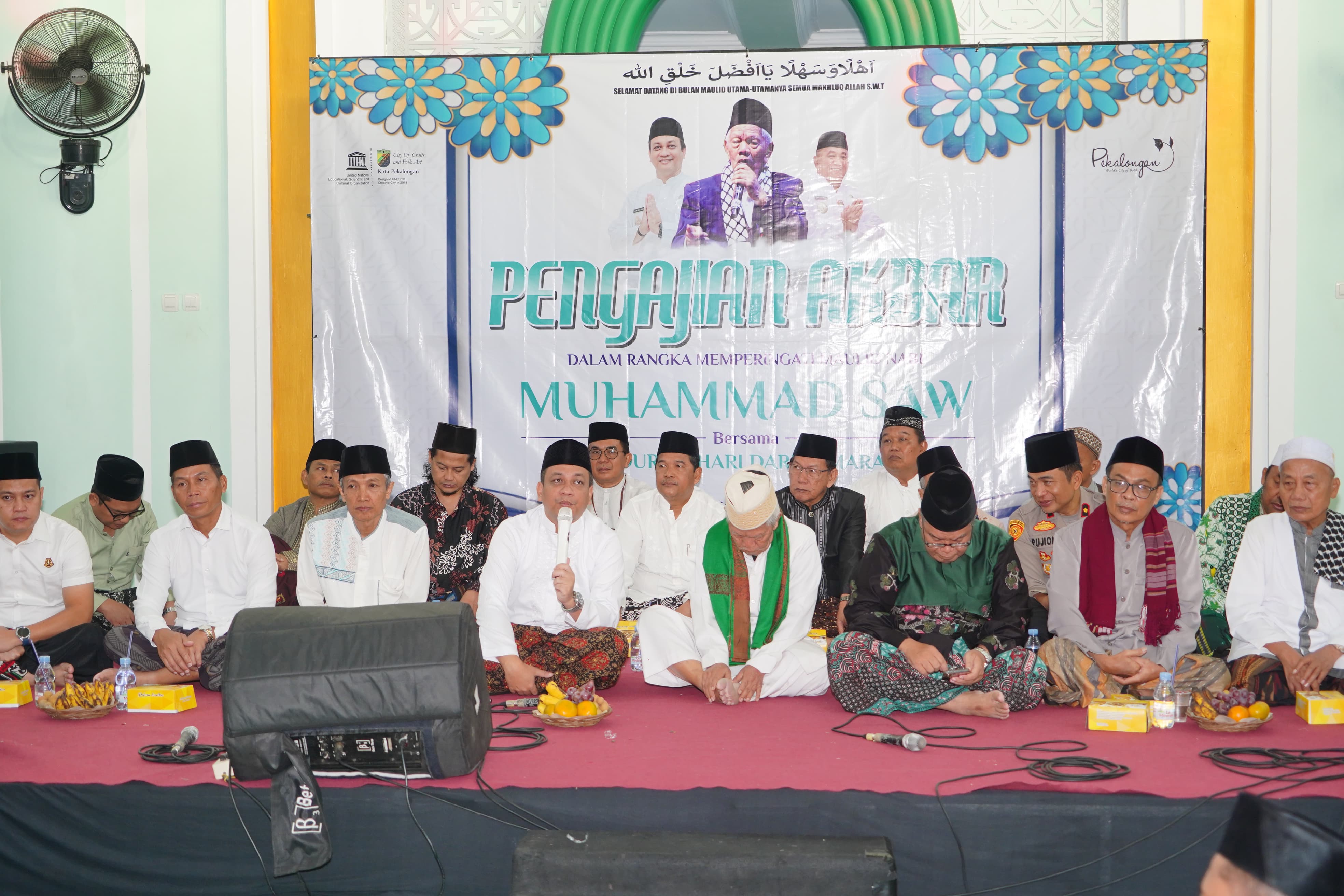 Wali Kota Pekalongan Hadiri Pengajian Akbar Peringatan Maulid Nabi di Masjid Al Ikhlas