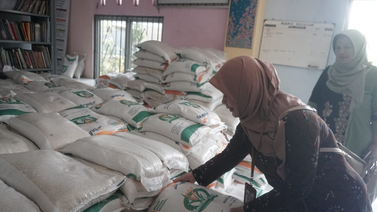 Pemkot Kembali Salurkan Bantuan CBP Tahap III, Kualitas Beras Sudah Teruji