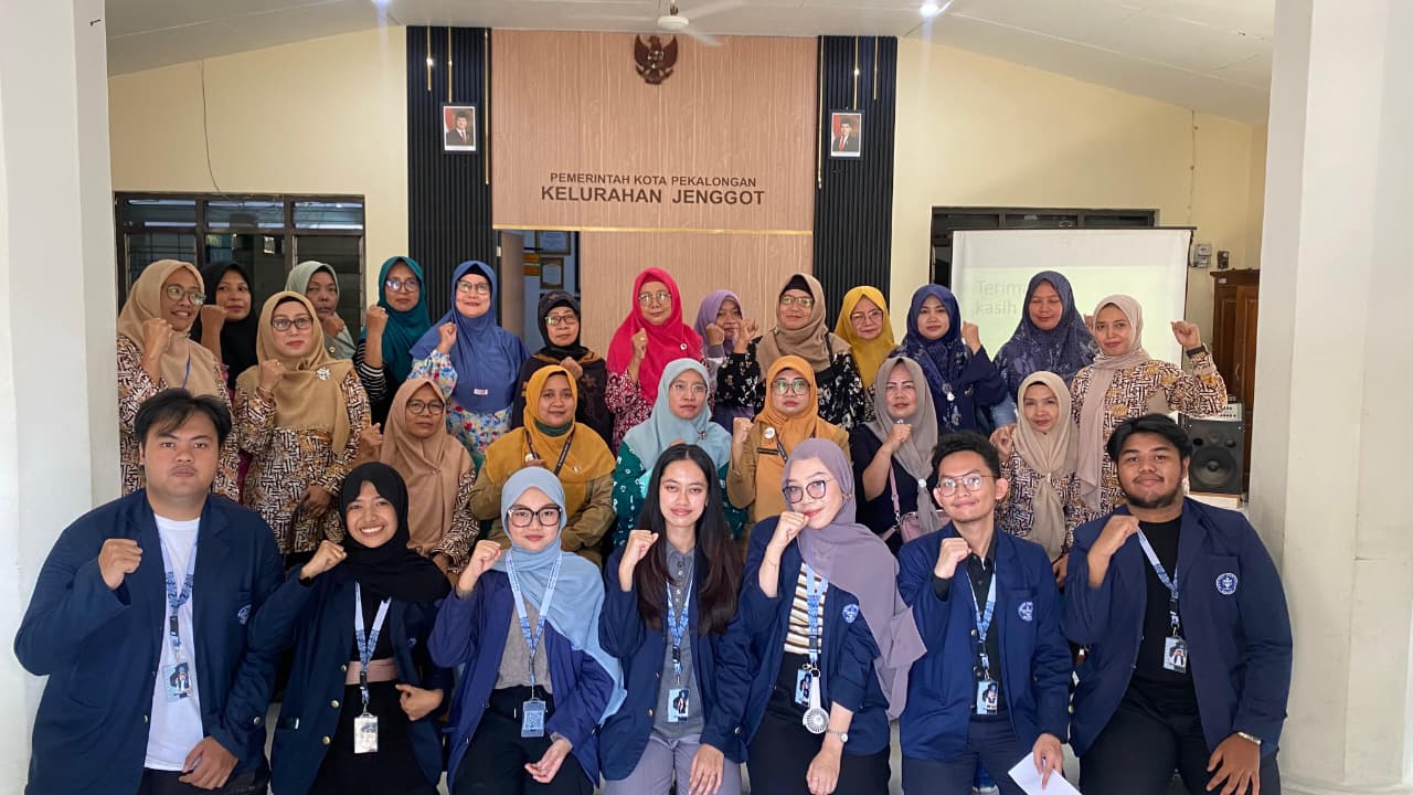 Sinergi Mahasiswa dan Pengusaha Lokal: "UMKM Level Up" Mendorong Roda Ekonomi di Kelurahan Jenggot