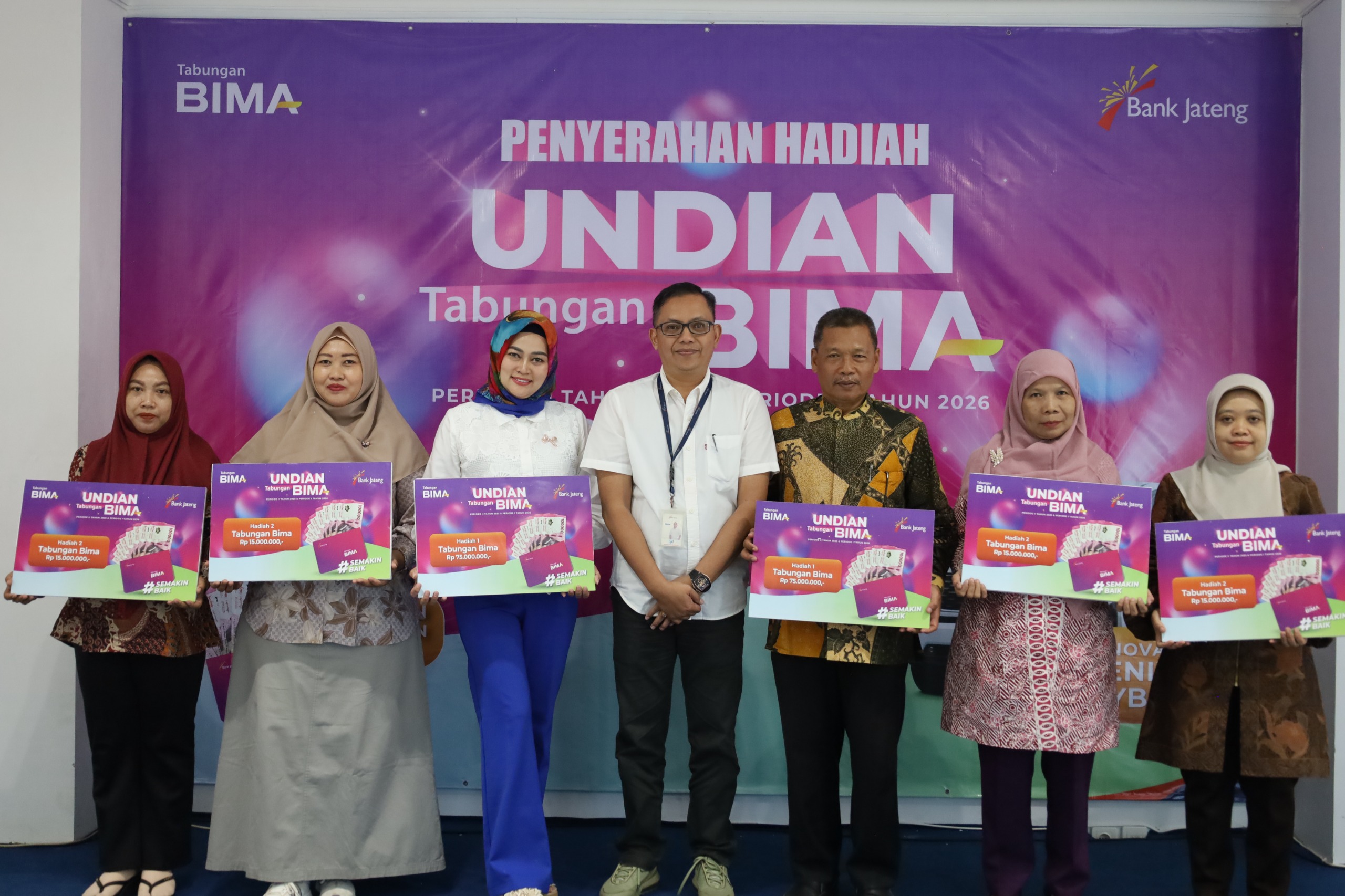 Bank Jateng Cabang Pekalongan Serahkan Hadiah Undian Tabungan Bima