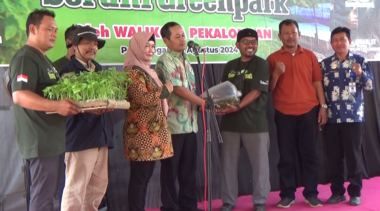 Komunitas Seruni Greenpark Manfaatkan Lahan Tidur Untuk Pertanian, Peternakan Dan Perikanan