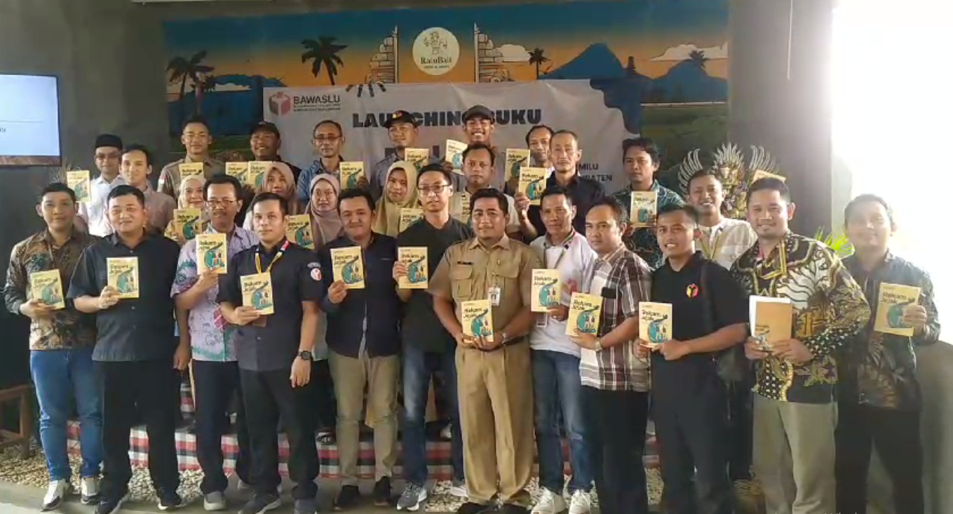 Bawaslu Kabupaten Pekalongan Launching Buku Rekam Jejak Catatan Kerja Pengawas Adhoc Pemilu 2024