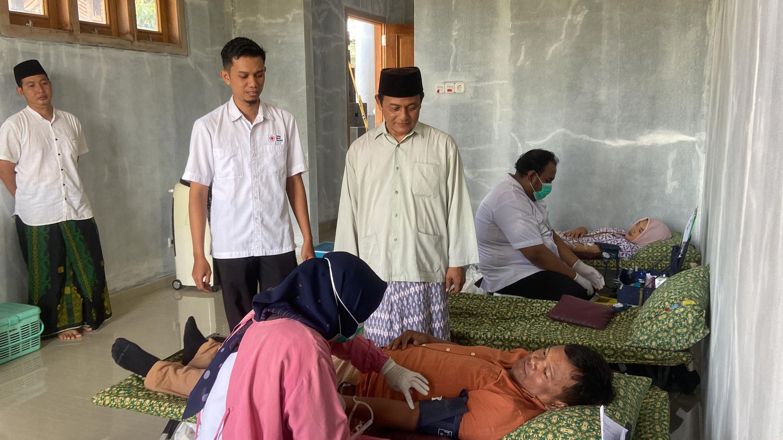 Ponpes Al Maliki Gelar Donor Darah dan Pengobatan Gratis untuk Masyarakat Pekalongan