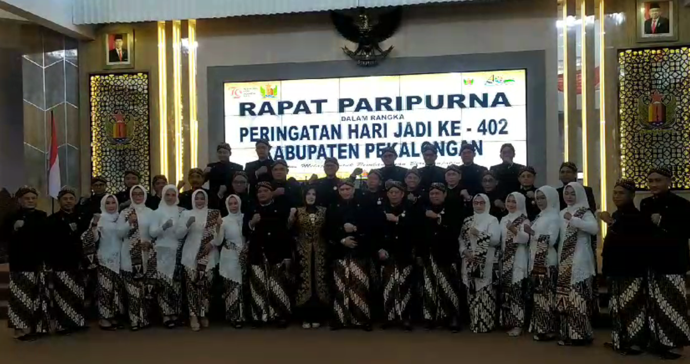 Paripurna Hari Jadi ke-402 Kabupaten Pekalongan, Bupati Fadia Sampaikan Ucapan Terima Kasih Kepada Masyarakat