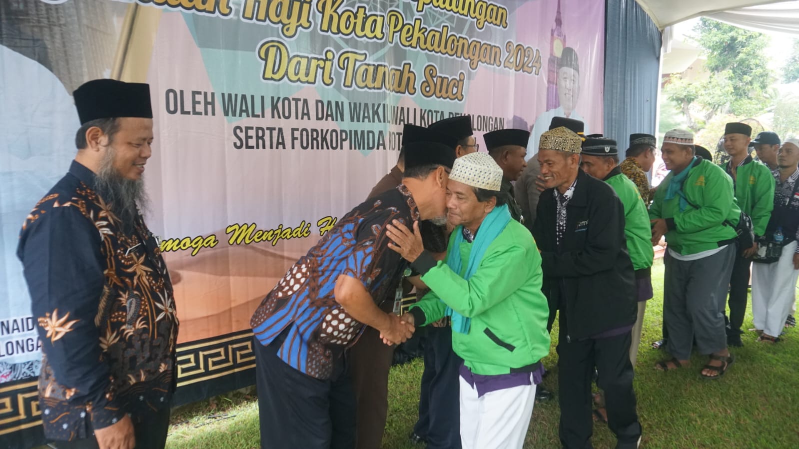 Kota Pekalongan Sambut Kepulangan Rombongan Haji
