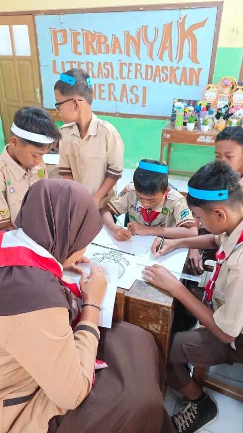 Membangun Masyarakat Desa Kalibeluk Sadar Hukum Dan Perlindungan Hak Bagi Ibu, Anak Juga Para Pelaku Umkm Bersama Kkn Reguler Tim Ii Universitas Diponegoro